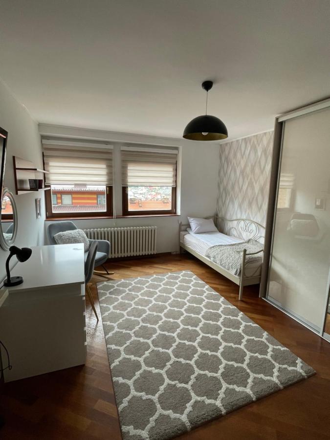 Deluxe Apartment Lejla - Free Garage Parking ซาราเยโว ภายนอก รูปภาพ
